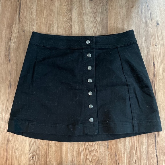 Free People black button up miniskirt - Picture 1 of 3